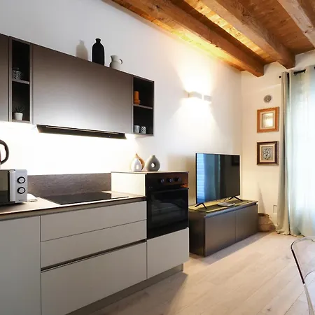 Apartamento Primopiano - Zumbini Milán